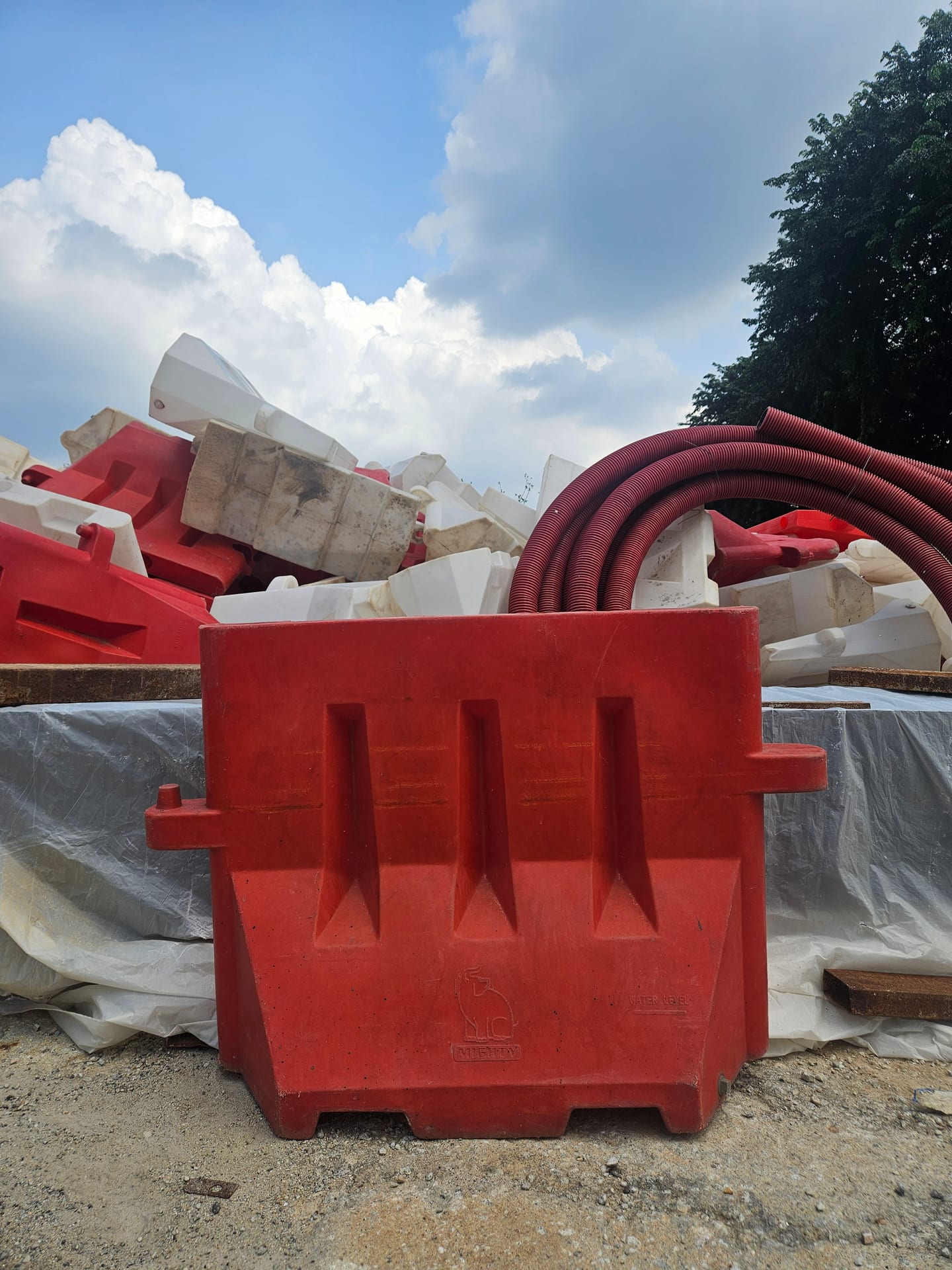 Plastic Road Barrier (NJB) (Red)